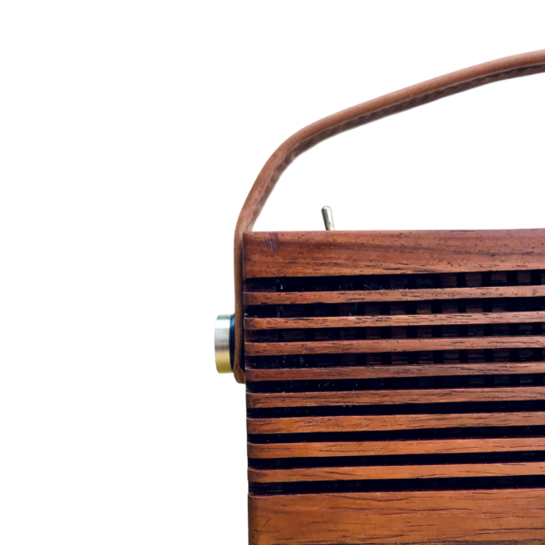 Handcrafted Wooden Bluetooth Speaker (15+15 Watt) - Image 4